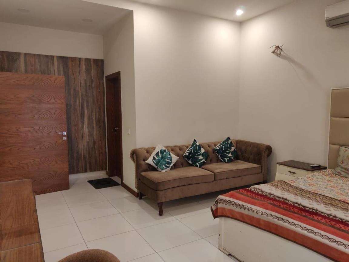 Zaib Guest House E-11 Islamabad Ngoại thất bức ảnh