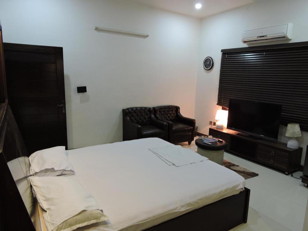 Zaib Guest House E-11 Islamabad Ngoại thất bức ảnh