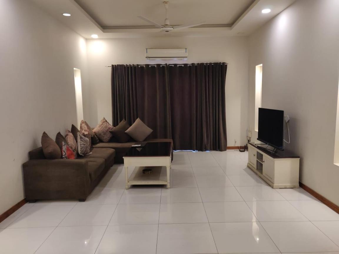 Zaib Guest House E-11 Islamabad Ngoại thất bức ảnh