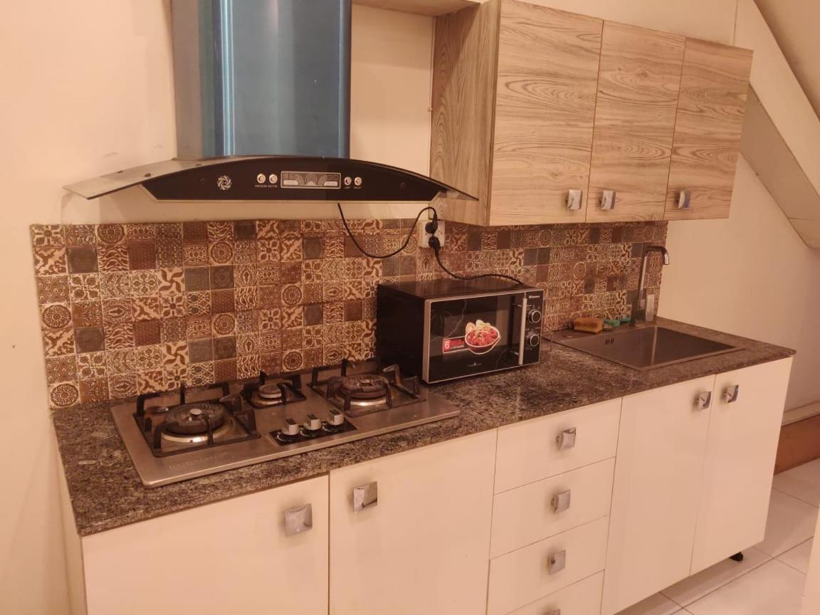 Zaib Guest House E-11 Islamabad Ngoại thất bức ảnh